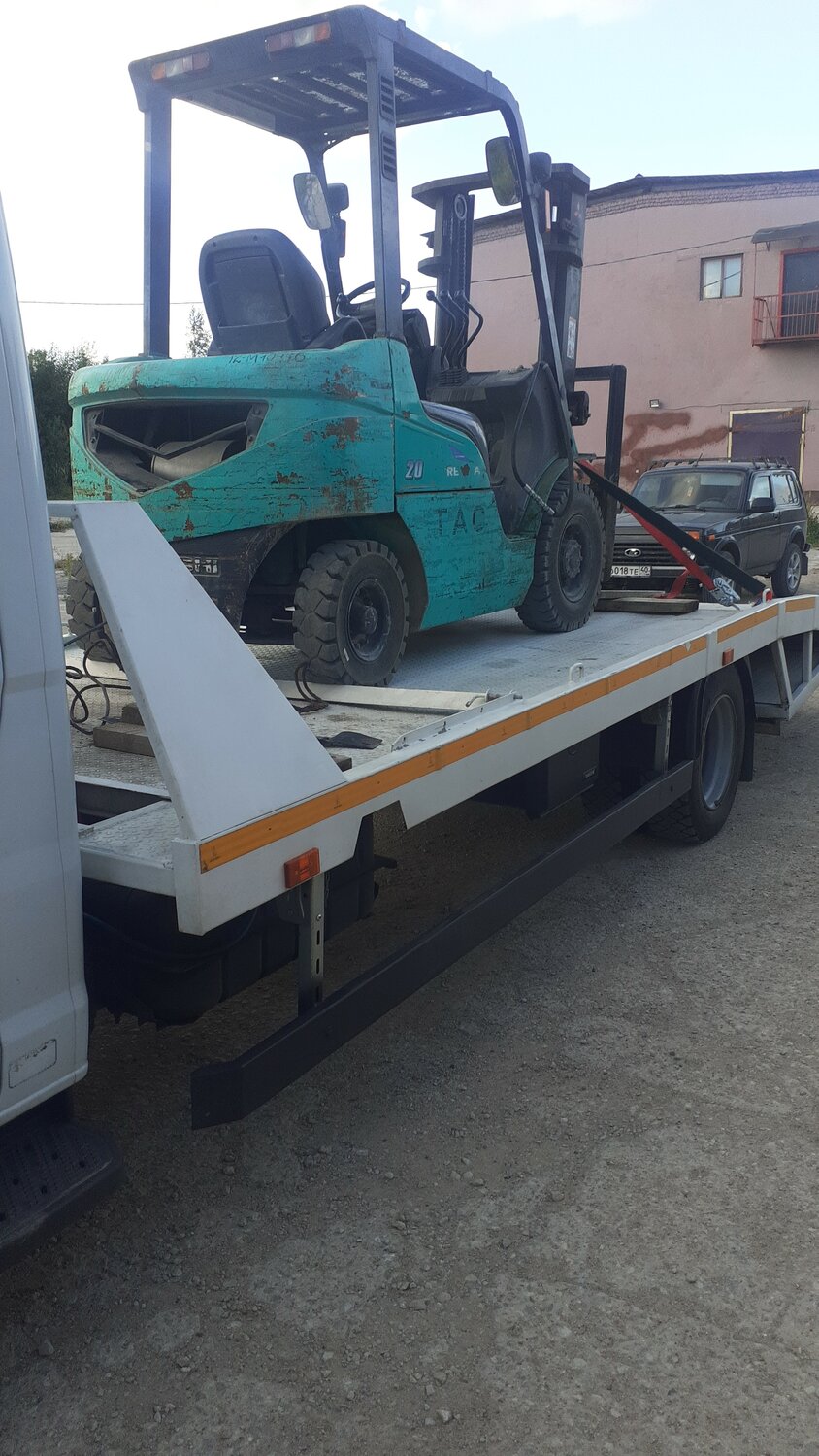 Эвакуация спецтехники — перевозка оборудования и малой техники