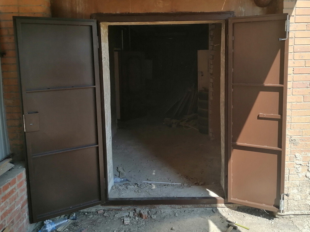 Дверь для склада или гаража? Сделаем крепче!