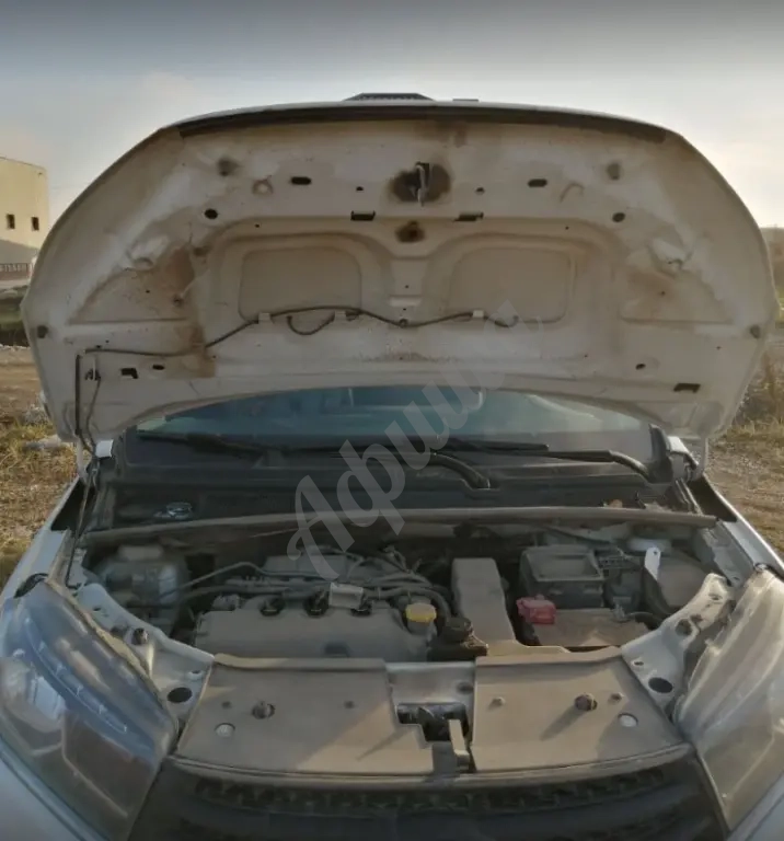 Вскрытие капота автомобиля