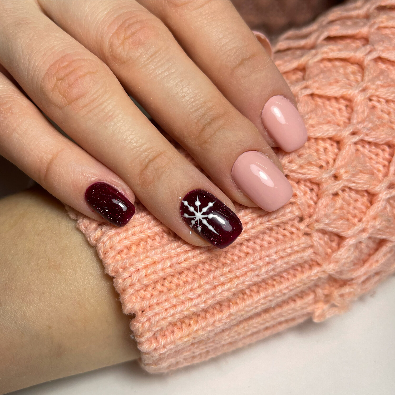 Коррекция наращенных ногтей