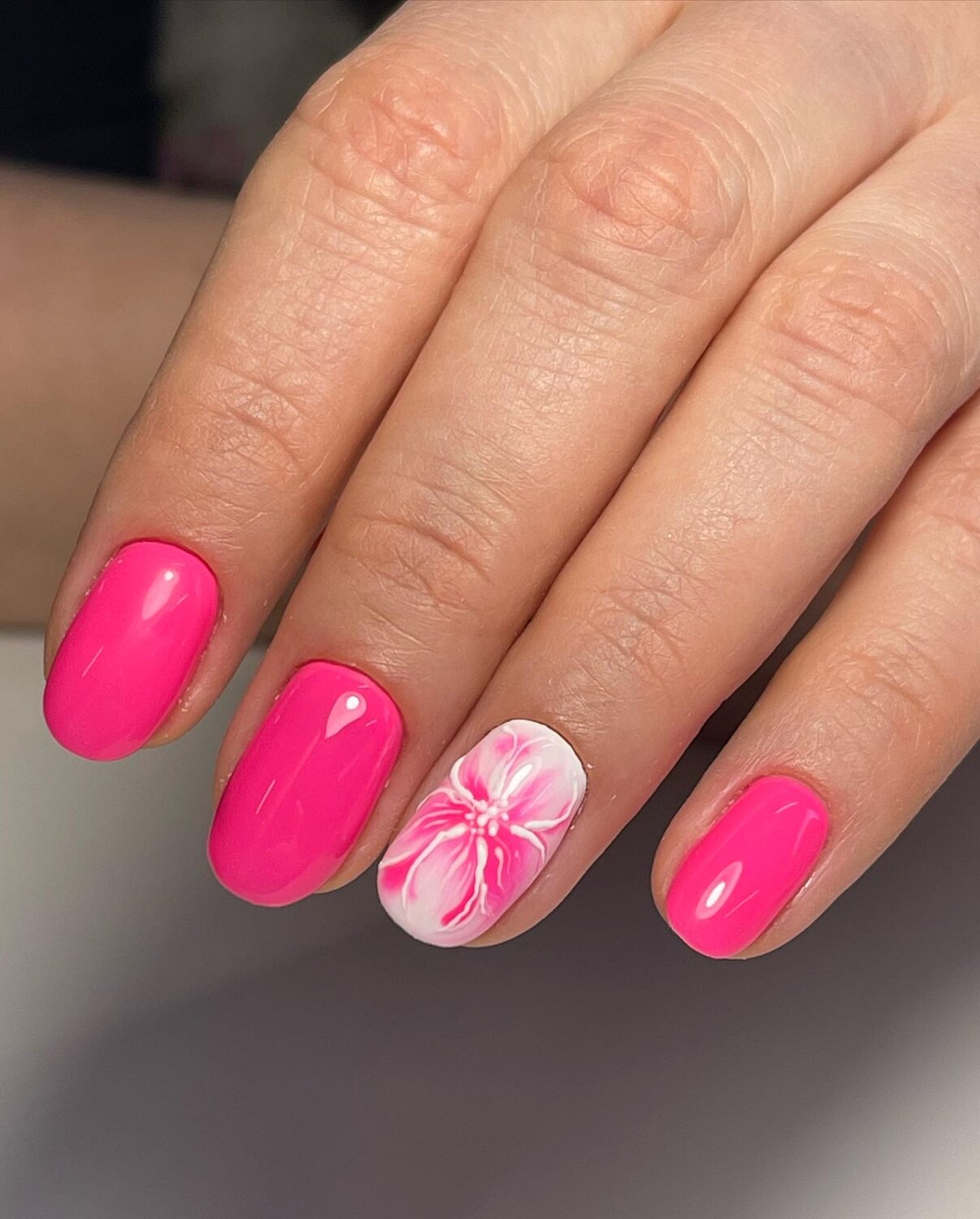 Коррекция наращенных ногтей