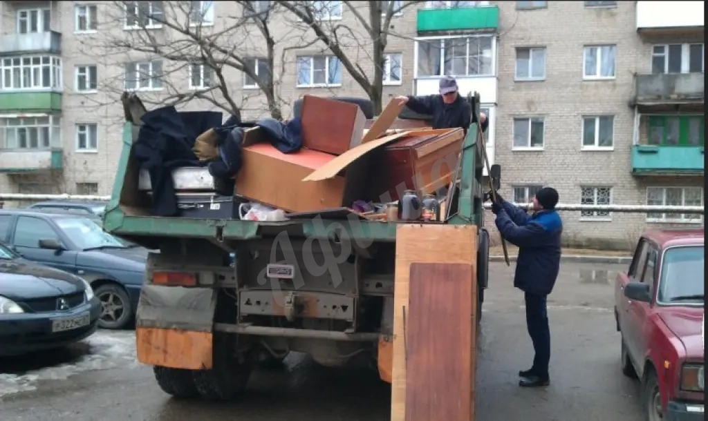 Вывоз старой мебели