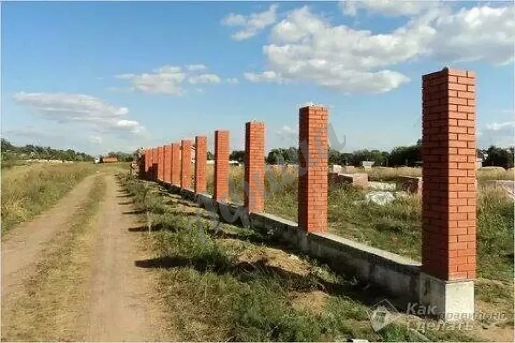 Строительство кирпичного забора