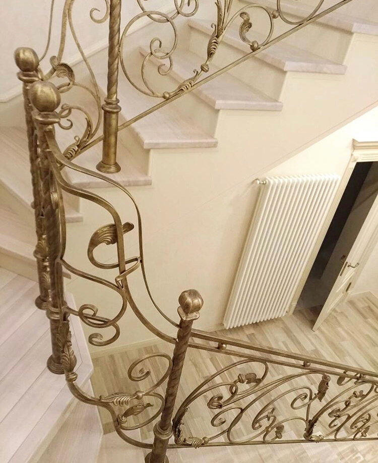 Изготовление перил для лестниц в частном доме