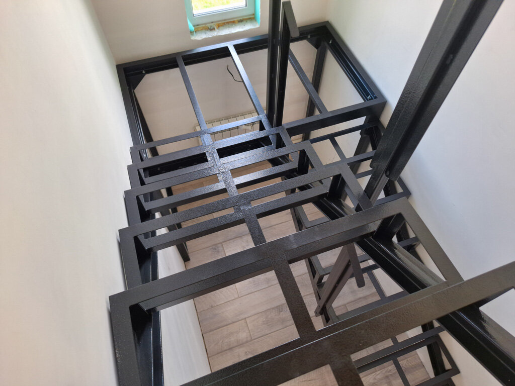 Установка лестниц