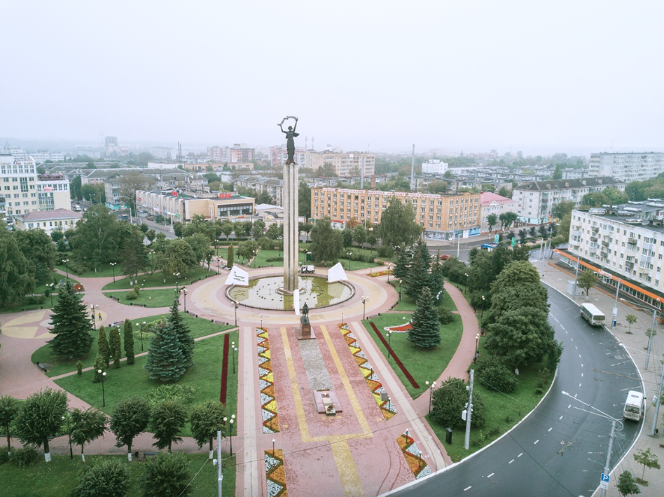 Площадь победы