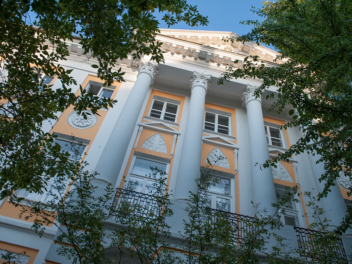 Воскресенская улица в Калуге: Усадьба Яновского